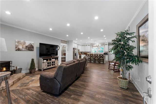220 Long Road, Rydal, GA 30171