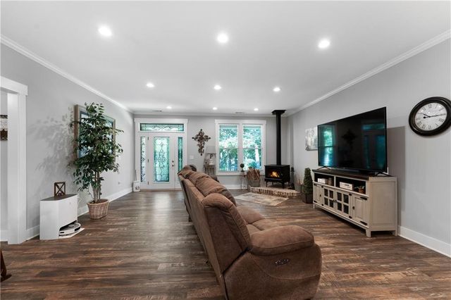 220 Long Road, Rydal, GA 30171