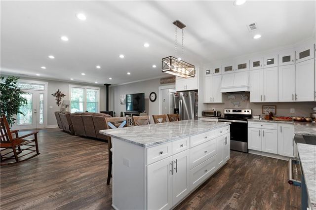 220 Long Road, Rydal, GA 30171