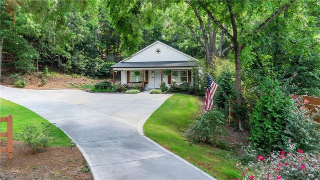 220 Long Road, Rydal, GA 30171