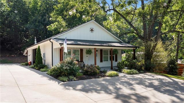 220 Long Road, Rydal, GA 30171