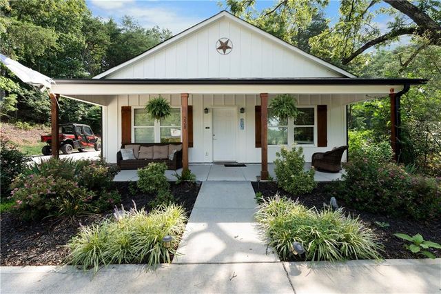 220 Long Road, Rydal, GA 30171