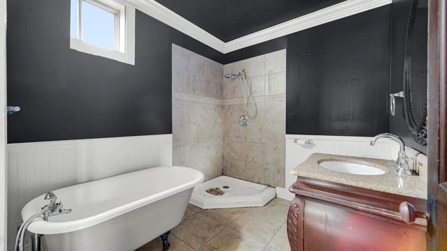 709 E Clark Street, Crown Point, IN 46307