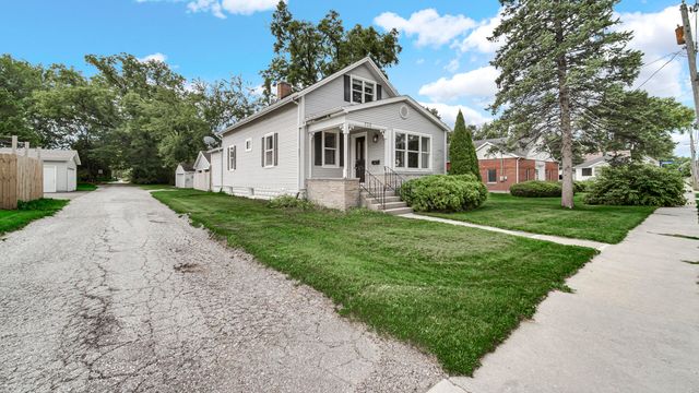 709 E Clark Street, Crown Point, IN 46307