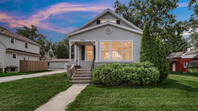 709 E Clark Street, Crown Point, IN 46307