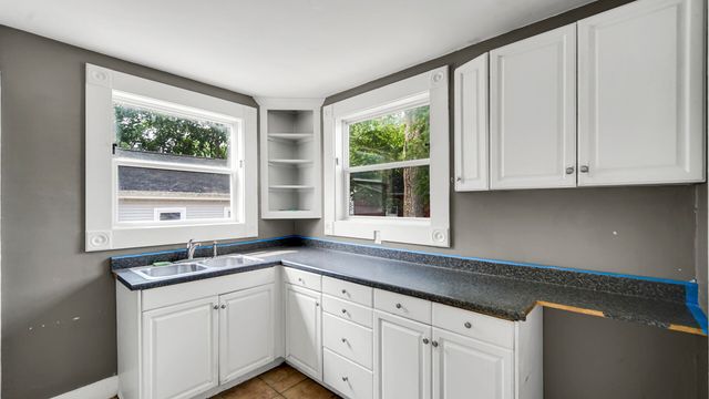 709 E Clark Street, Crown Point, IN 46307