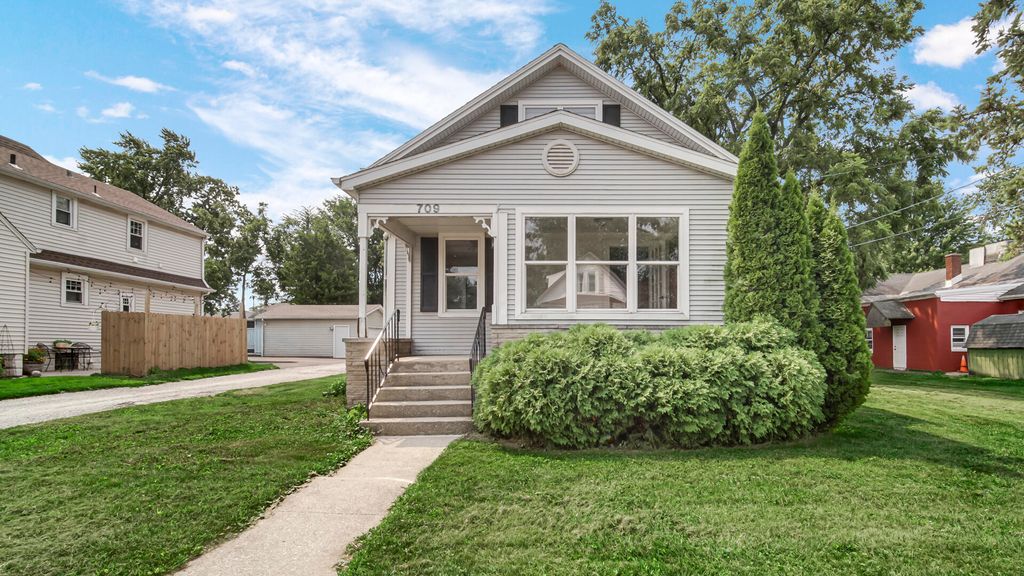 709 E Clark Street, Crown Point, IN 46307