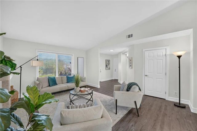 20911 Charwood, Huntington Beach, CA 92646
