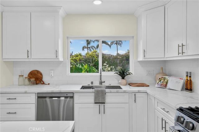 20911 Charwood, Huntington Beach, CA 92646
