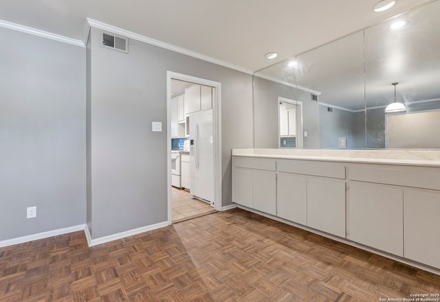 630 Patricia, San Antonio, TX 78216