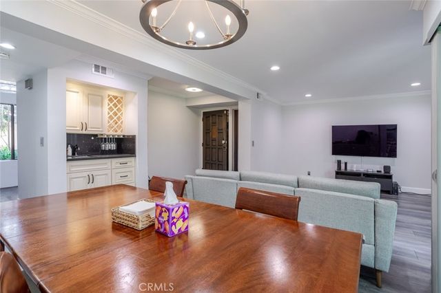 236 N Louise Street 104, Glendale, CA 91206