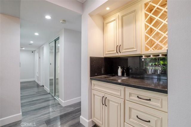 236 N Louise Street 104, Glendale, CA 91206