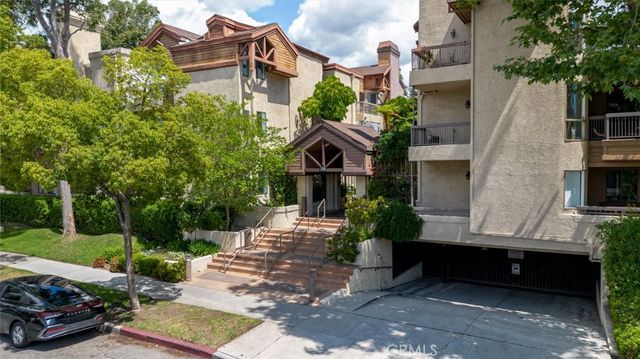 236 N Louise Street 104, Glendale, CA 91206