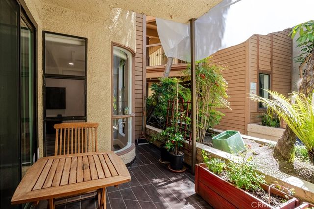 236 N Louise Street 104, Glendale, CA 91206