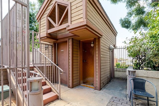 236 N Louise Street 104, Glendale, CA 91206
