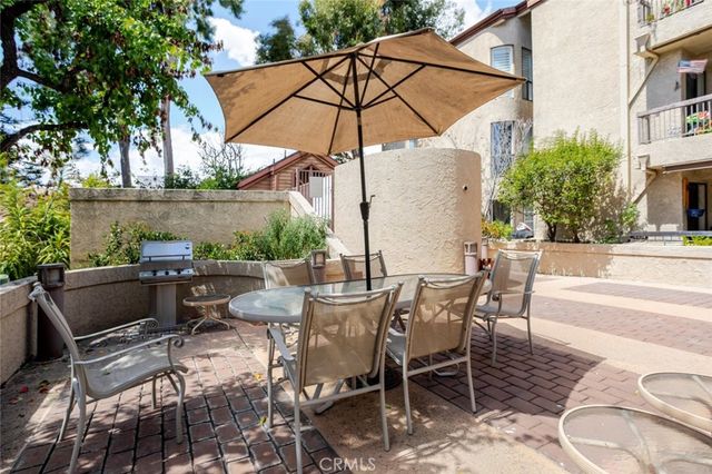236 N Louise Street 104, Glendale, CA 91206