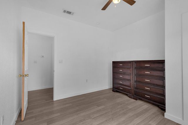 114 Crepe Myrtle PKWY, Elgin, TX 78621