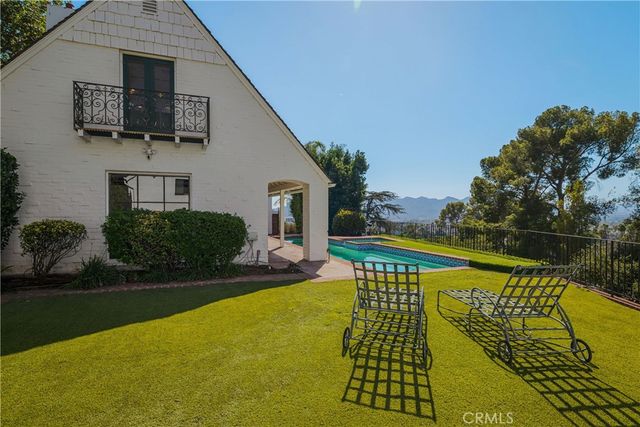 1463 Melwood Drive, Glendale, CA 91207