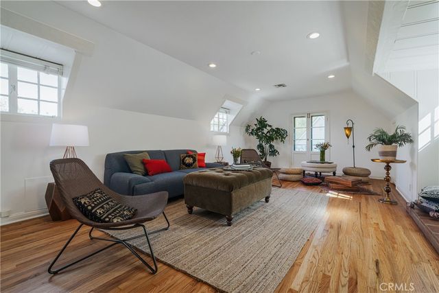 1463 Melwood Drive, Glendale, CA 91207