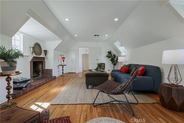 1463 Melwood Drive, Glendale, CA 91207