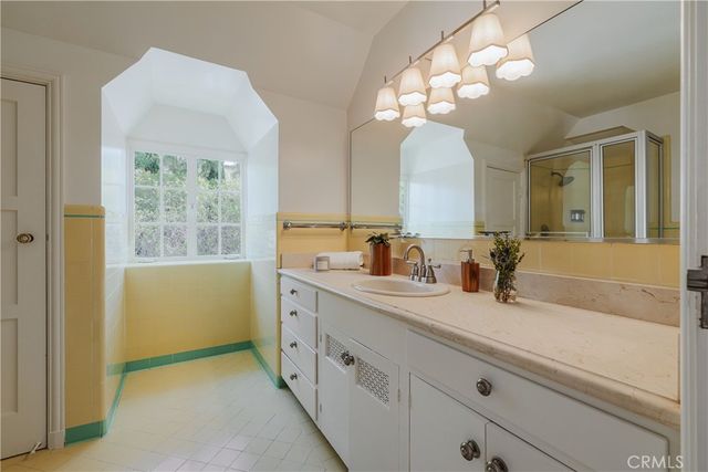 1463 Melwood Drive, Glendale, CA 91207