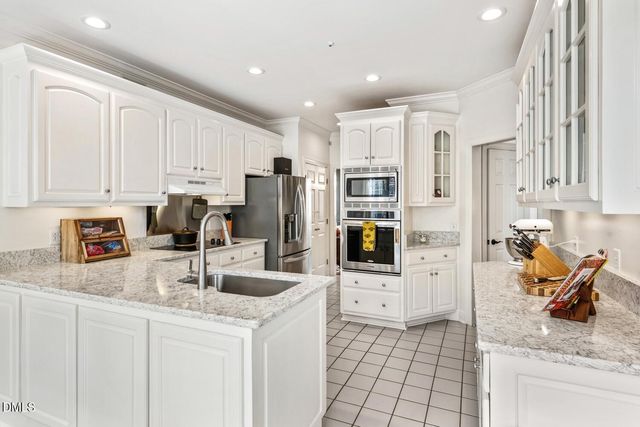 527 Grand Oak Drive, Hillsborough, NC 27278