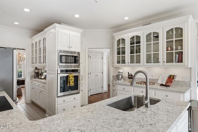 527 Grand Oak Drive, Hillsborough, NC 27278