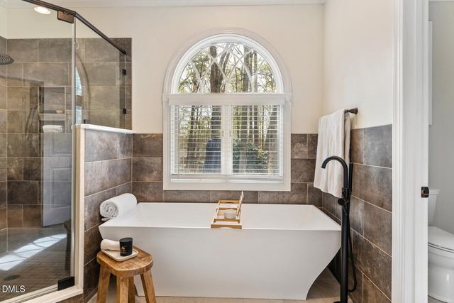 527 Grand Oak Drive, Hillsborough, NC 27278