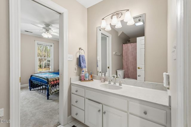 527 Grand Oak Drive, Hillsborough, NC 27278