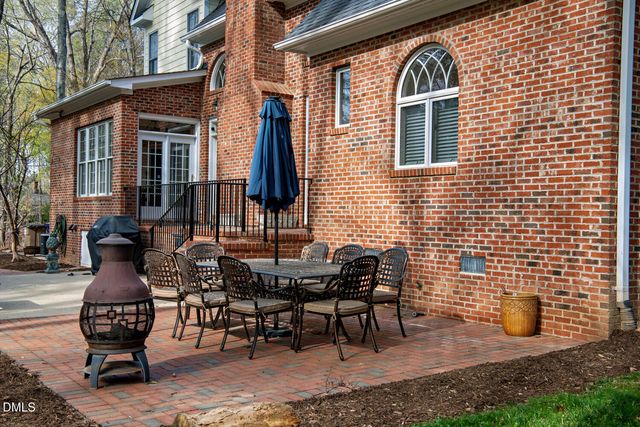 527 Grand Oak Drive, Hillsborough, NC 27278