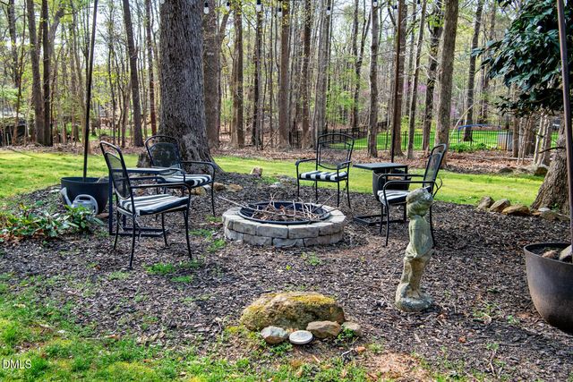 527 Grand Oak Drive, Hillsborough, NC 27278