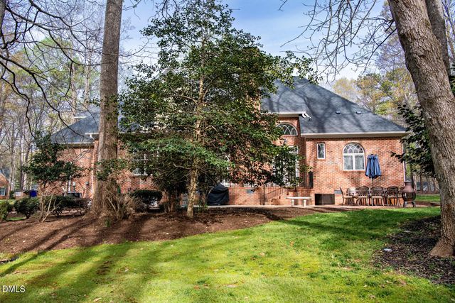 527 Grand Oak Drive, Hillsborough, NC 27278