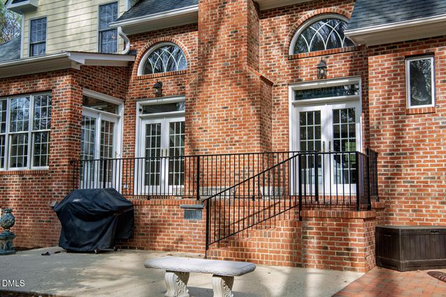 527 Grand Oak Drive, Hillsborough, NC 27278