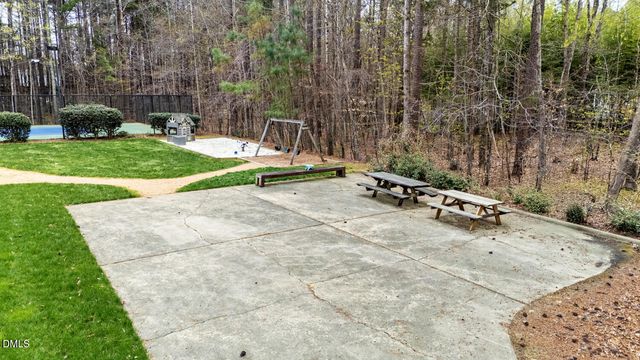 527 Grand Oak Drive, Hillsborough, NC 27278