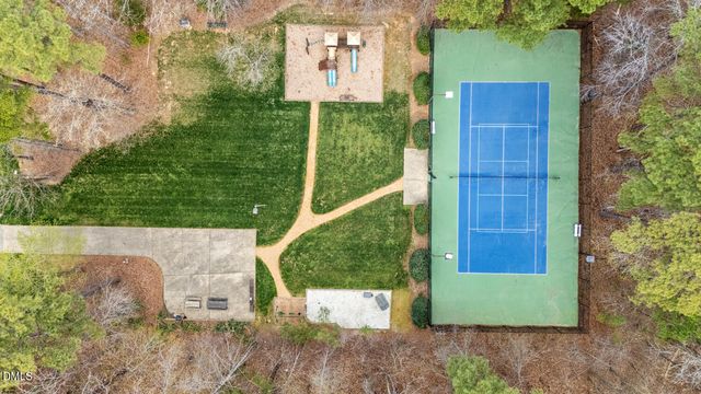 527 Grand Oak Drive, Hillsborough, NC 27278