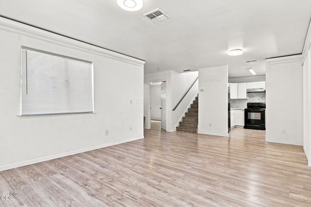 841 W 11th Street, Medford, OR 97501