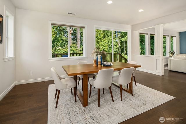 13874 LaVigne Court NE, Bainbridge Island, WA 98110