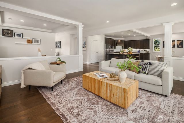 13874 LaVigne Court NE, Bainbridge Island, WA 98110