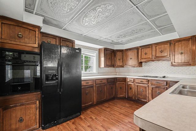 19279 County Road 40, Goshen, IN 46526