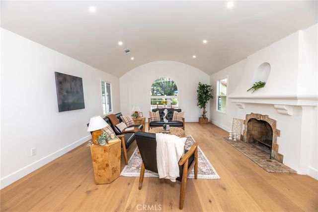 4832 S Victoria, View Park, CA 90043