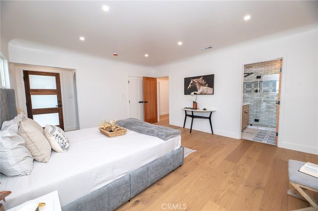 4832 S Victoria, View Park, CA 90043