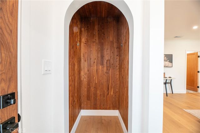 4832 S Victoria, View Park, CA 90043