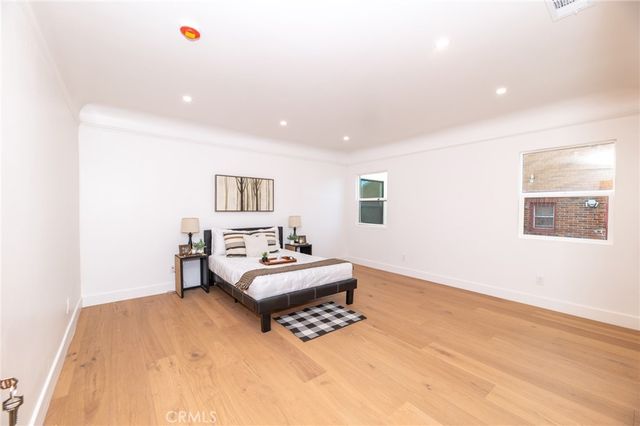 4832 S Victoria, View Park, CA 90043