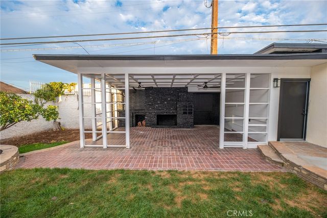 4832 S Victoria, View Park, CA 90043