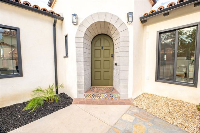 4832 S Victoria, View Park, CA 90043