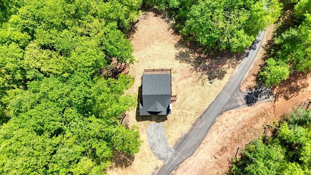 296 Peaks Drive, Hayesville, NC 28904