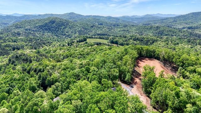 296 Peaks Drive, Hayesville, NC 28904