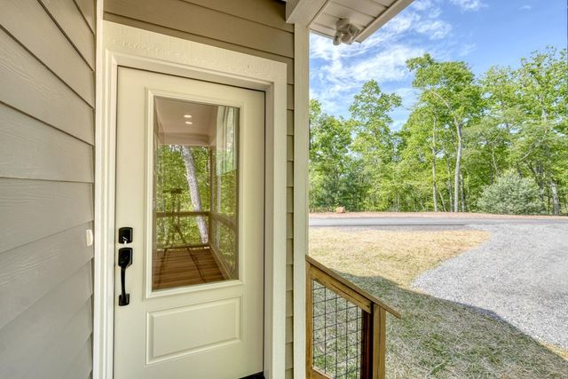 296 Peaks Drive, Hayesville, NC 28904