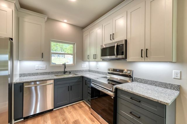 296 Peaks Drive, Hayesville, NC 28904