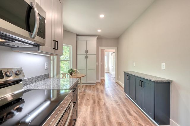 296 Peaks Drive, Hayesville, NC 28904